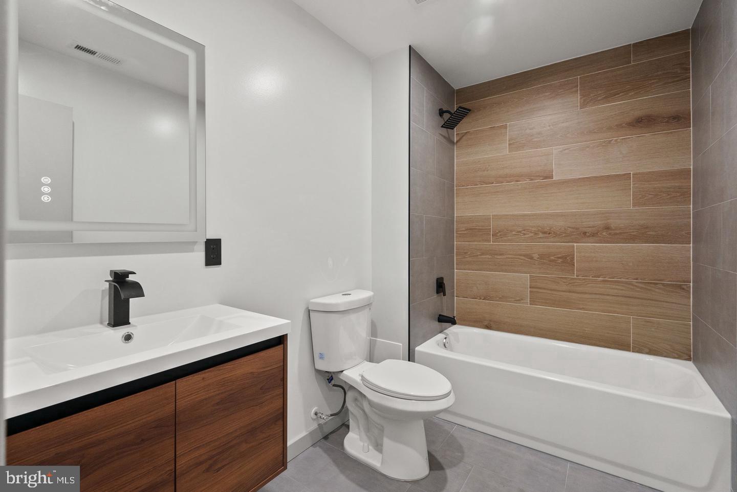 1125 Devonshire Dr Property Photo 15