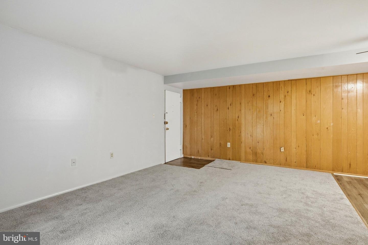11312 Cherry Hill Rd #102 Property Photo 5