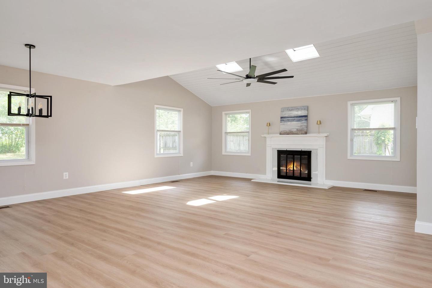 12508 Millstream Dr Property Photo 6