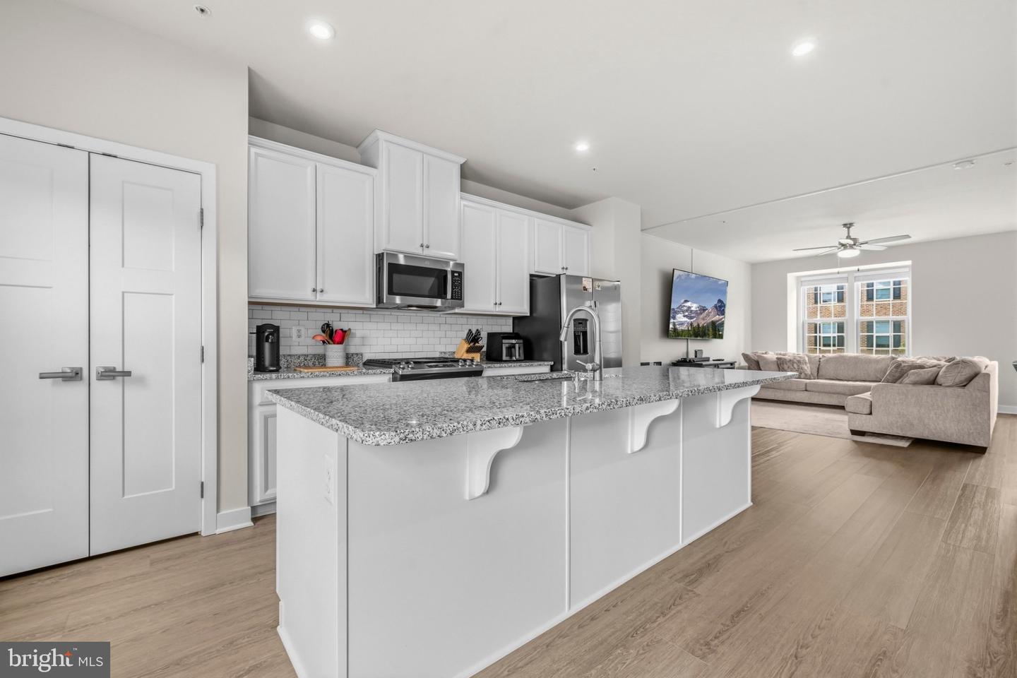 16515 Caribbean Way Property Photo 13