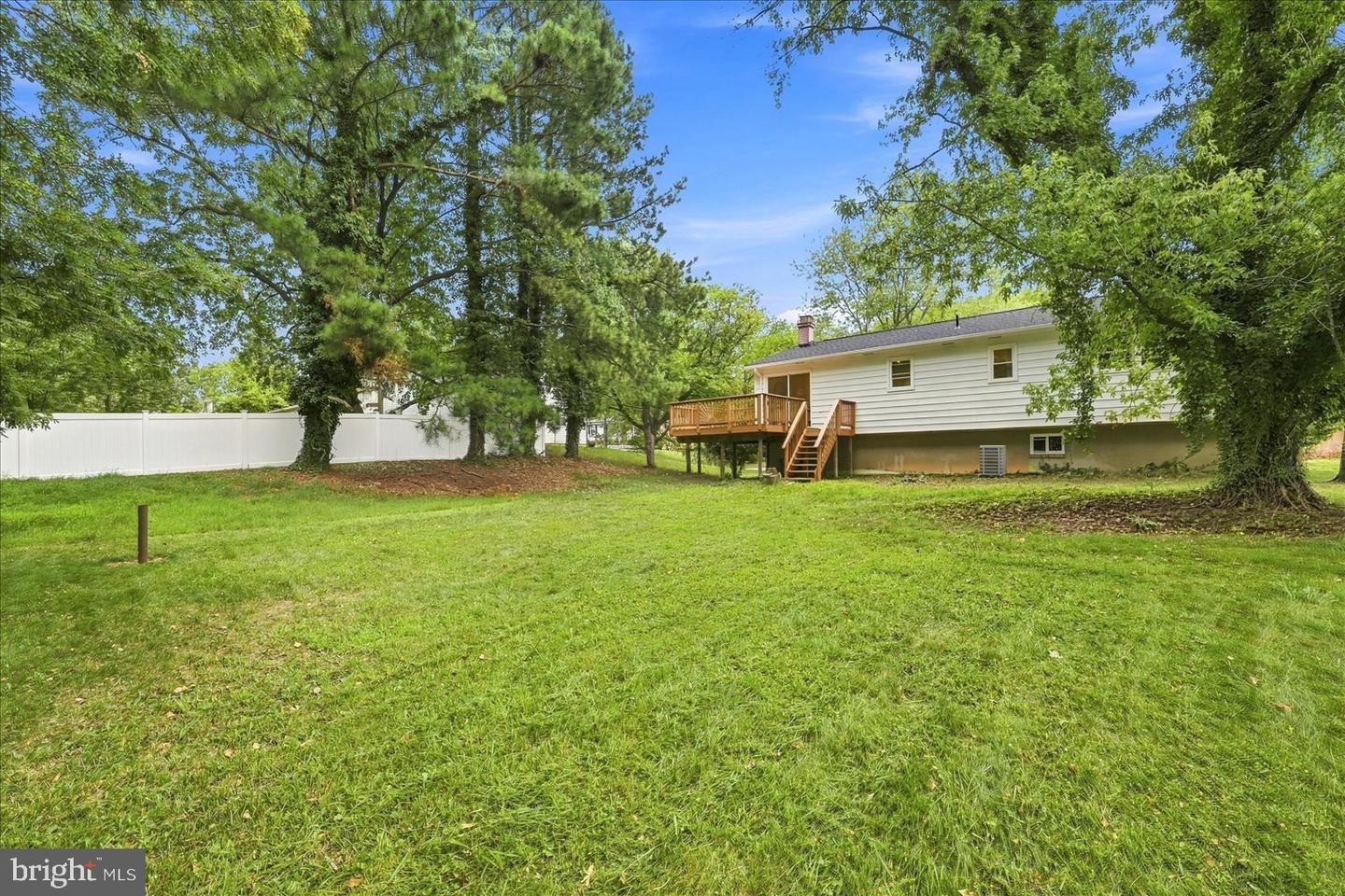 9309 Cross Bow Rd Property Photo 49