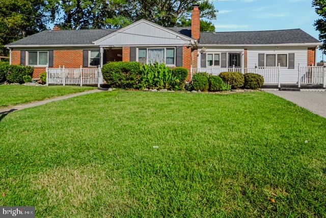 5707 CENTER DR Property Photo 1