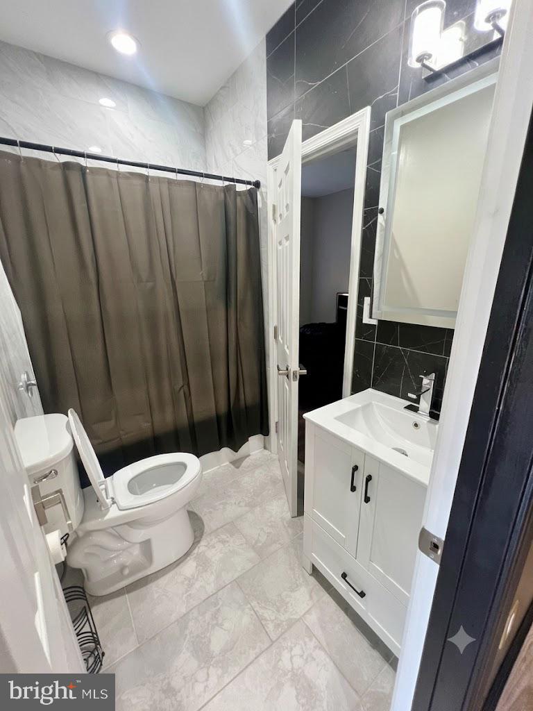 921 Balboa Ave Property Photo 23