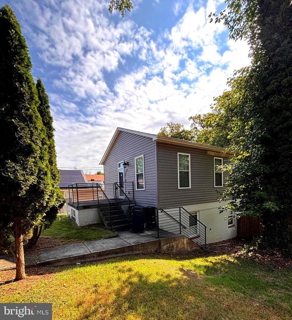 1216 Nova Ave Property Photo 1