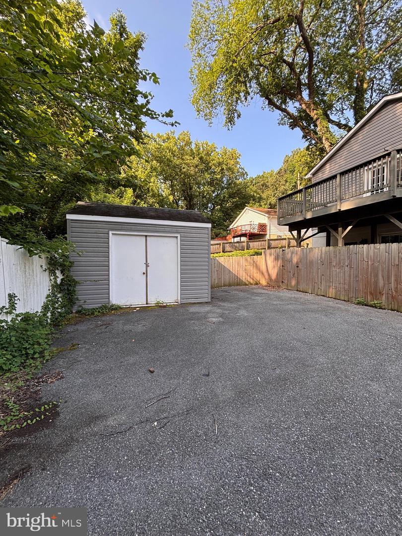 1216 Nova Ave Property Photo 6