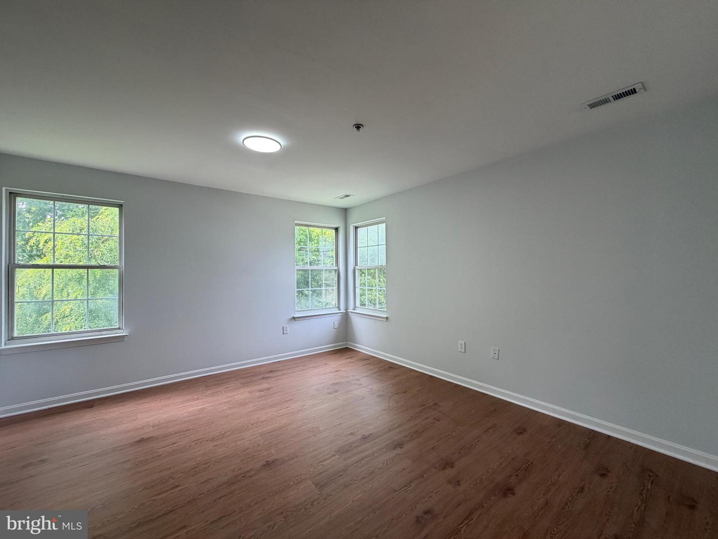 5302 76th Property Photo 25