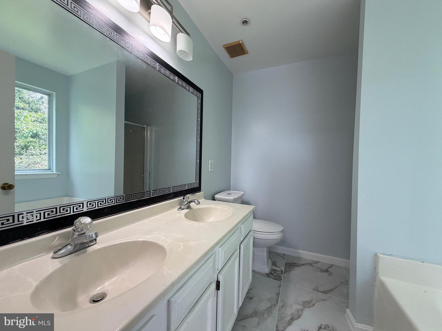 5302 76th Property Photo 28