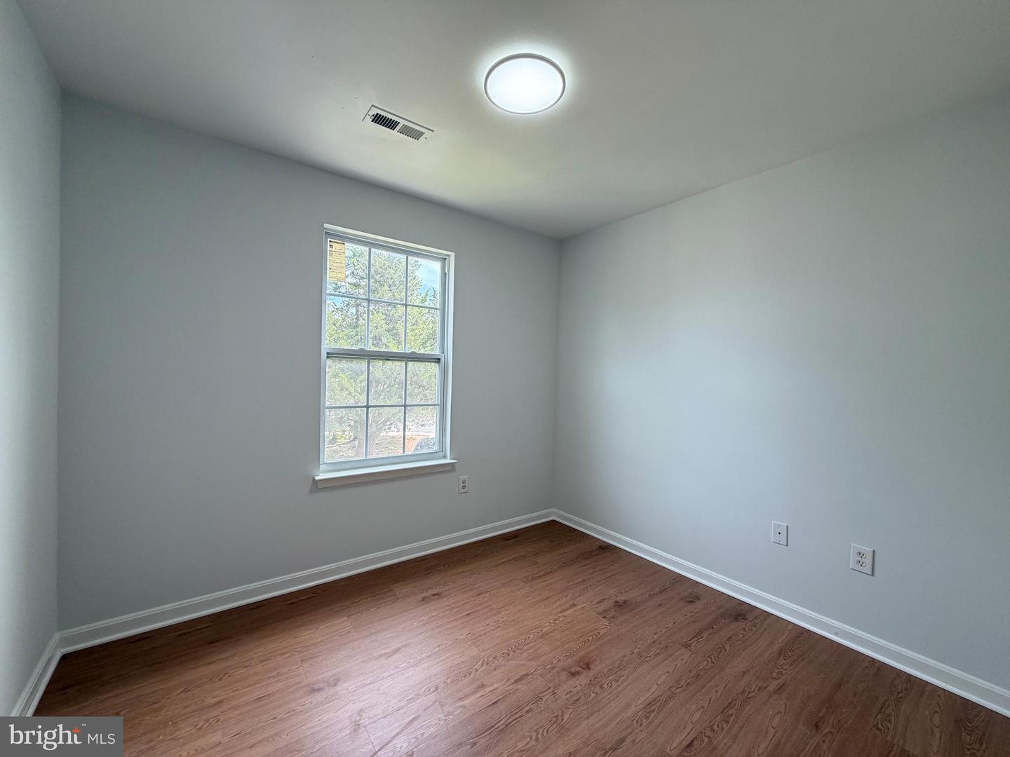 5302 76th Property Photo 30