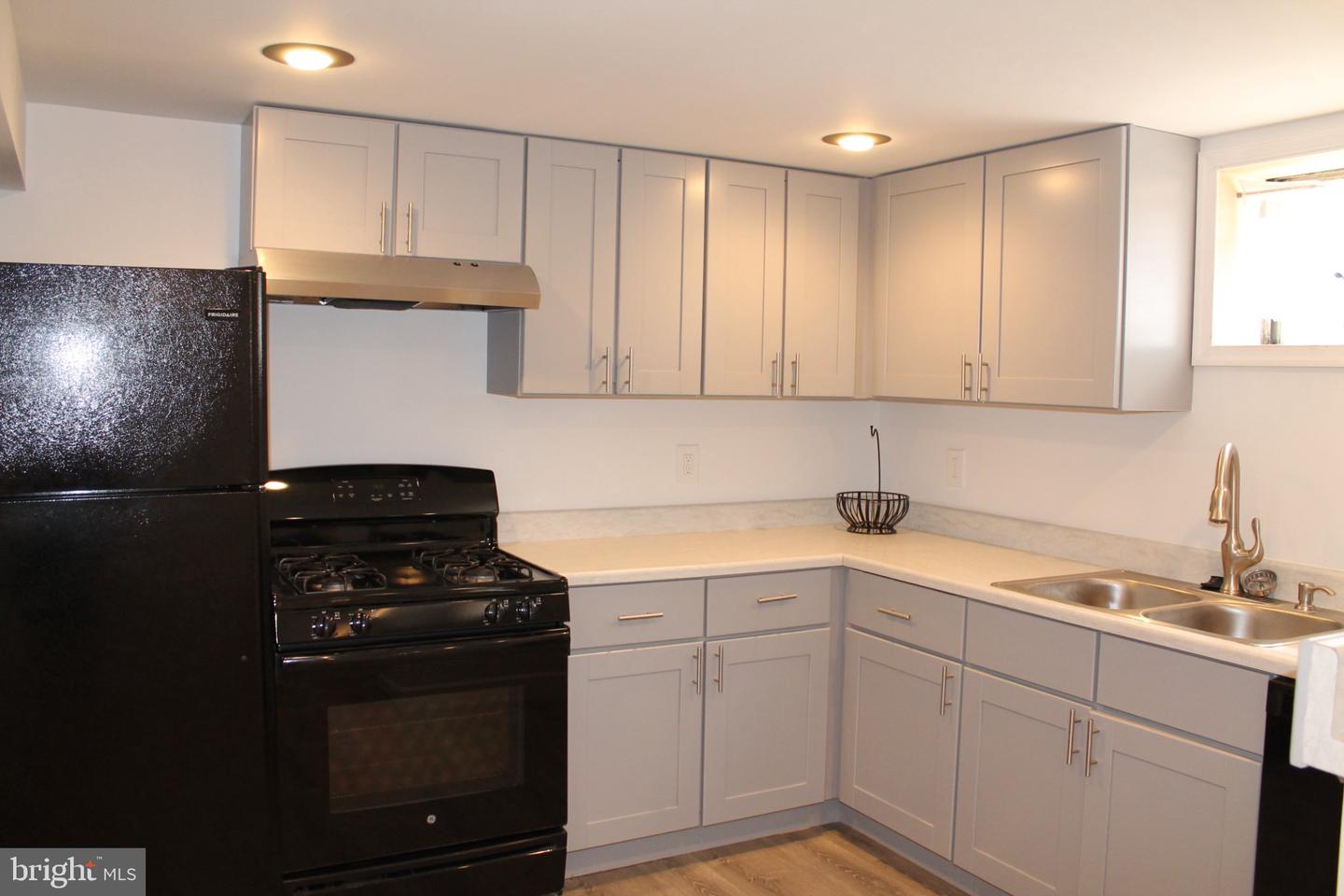3820 Allison St Property Photo 4