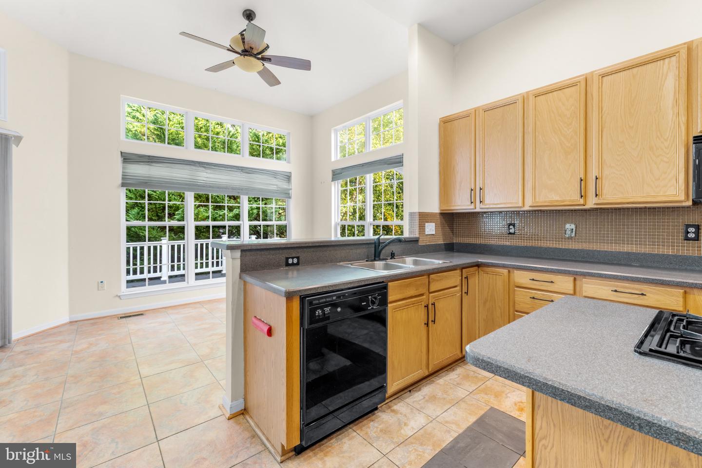 13602 Hotomtot Dr Property Photo 12