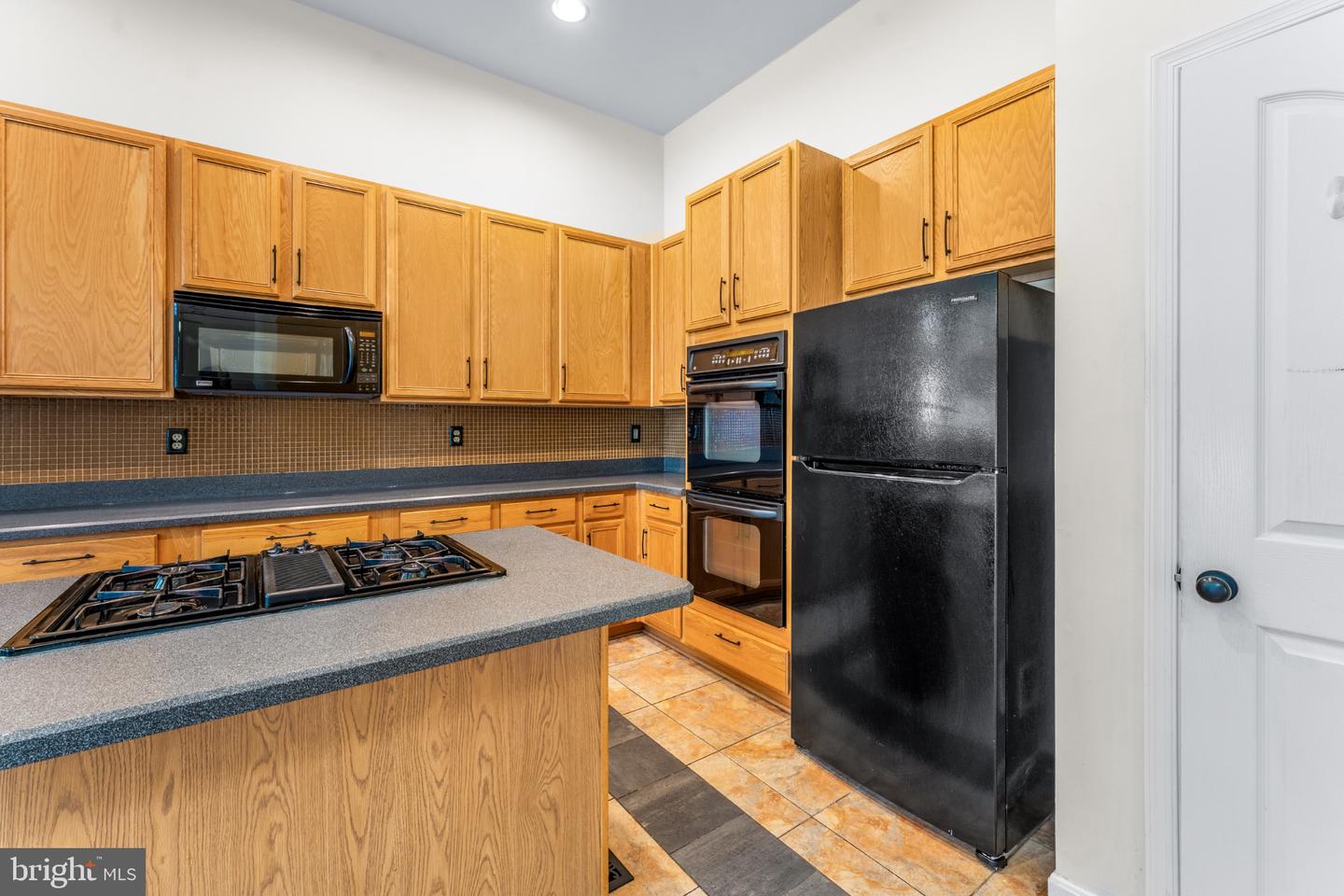 13602 Hotomtot Dr Property Photo 13