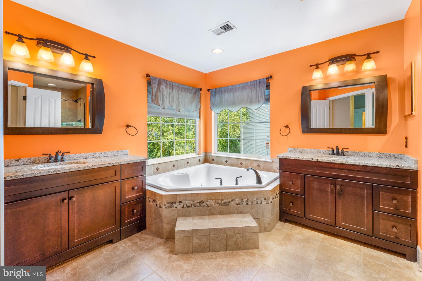 13602 Hotomtot Dr Property Photo 29