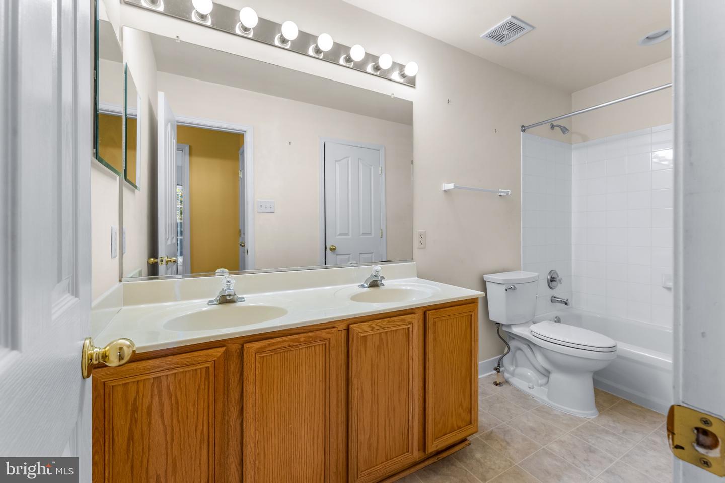 13602 Hotomtot Dr Property Photo 34