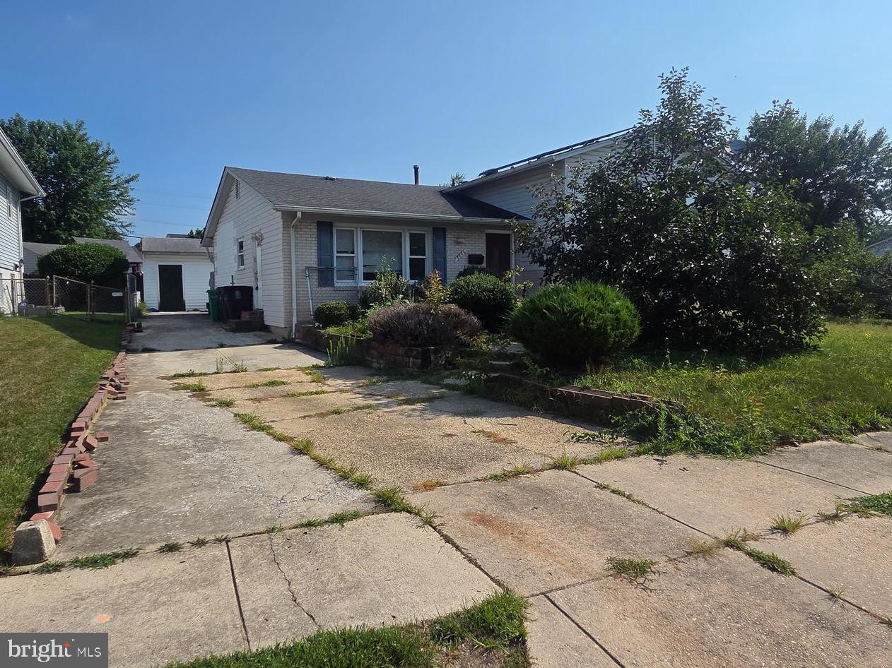 7906 Dawnwood Ct Property Photo 1