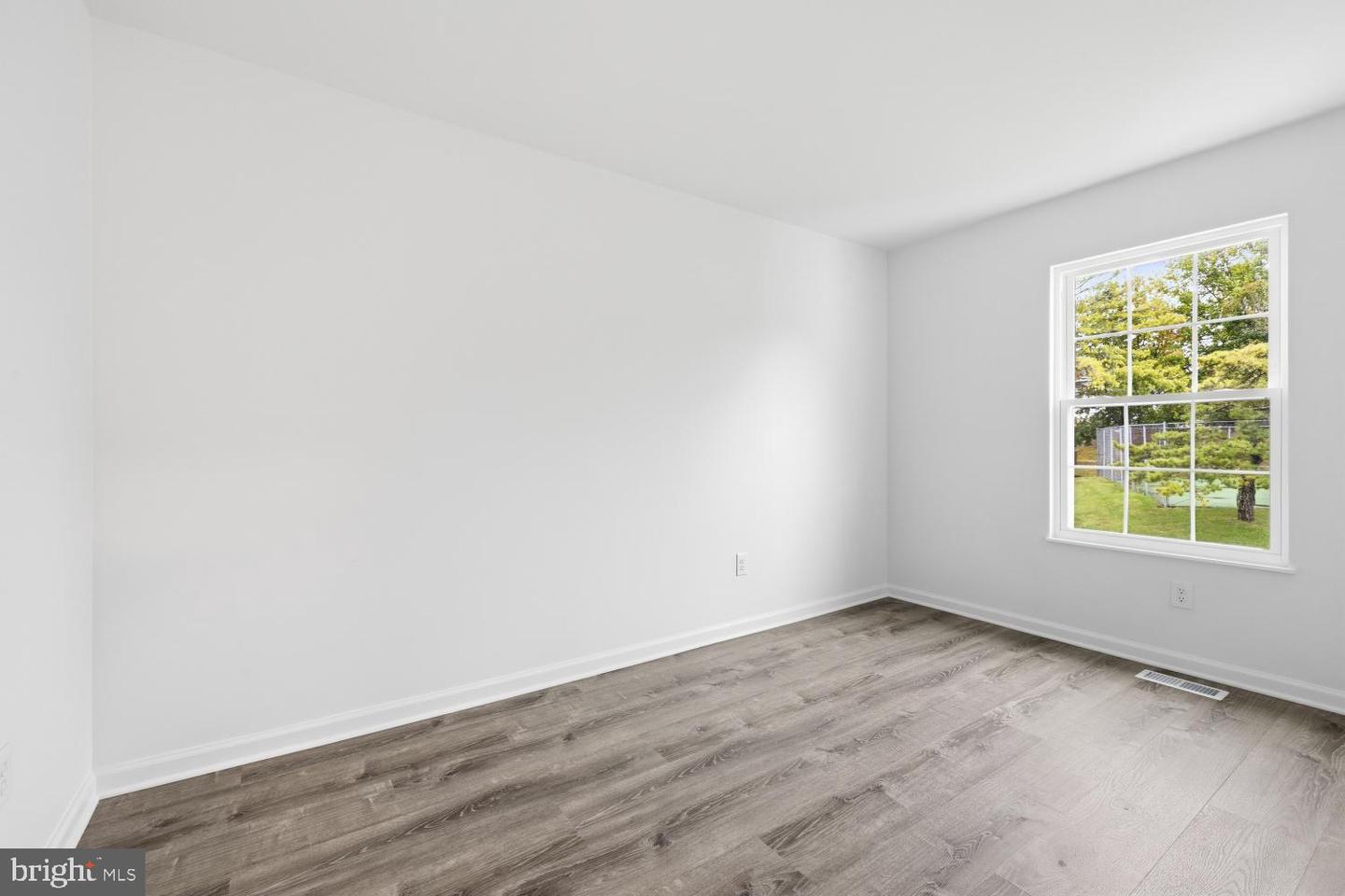 1766 Tulip Ave Property Photo 23