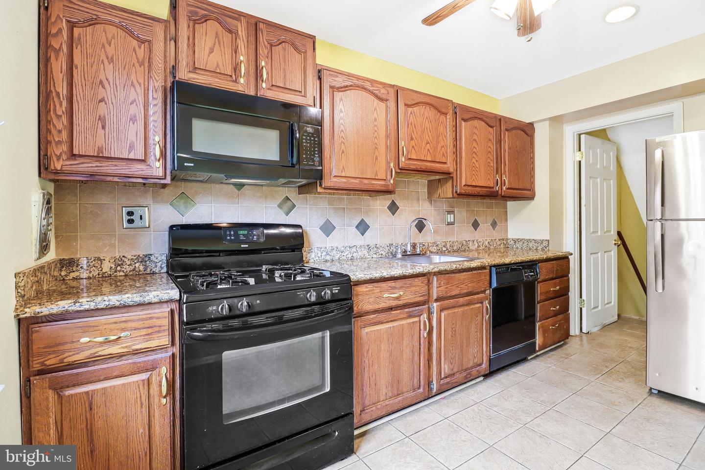 12958 Claxton Dr #3-f Property Photo 7