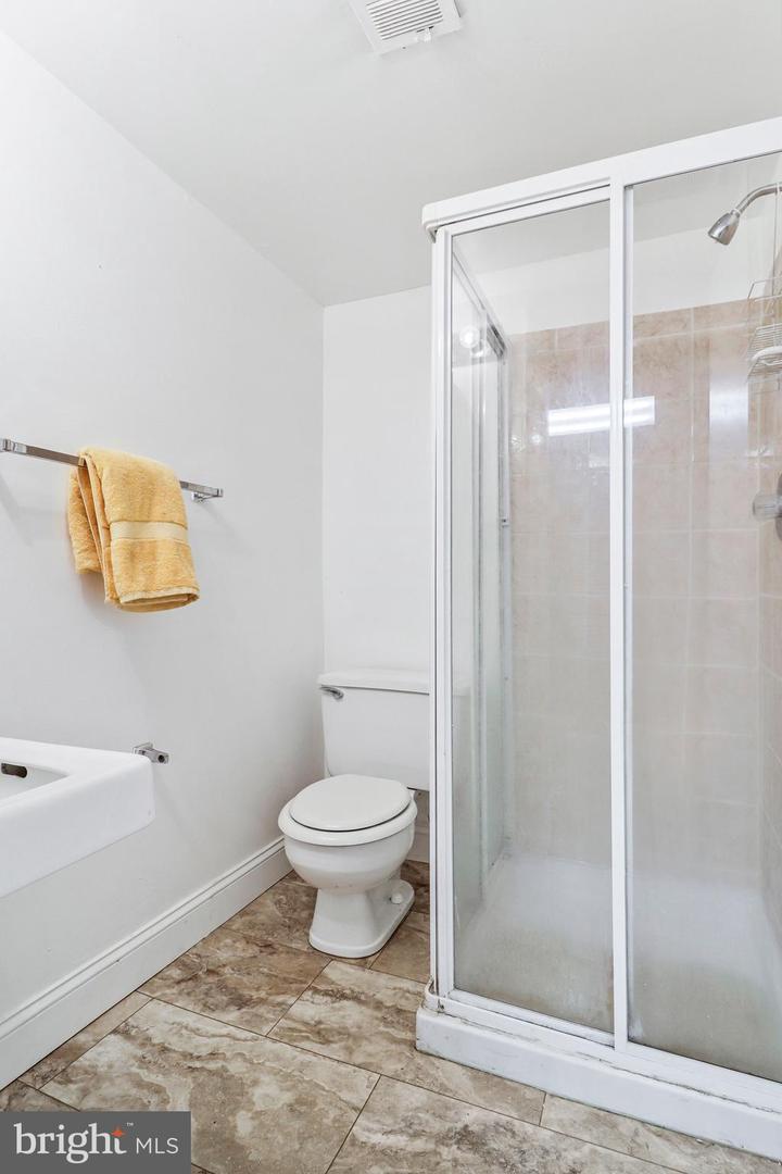 12958 Claxton Dr #3-f Property Photo 33