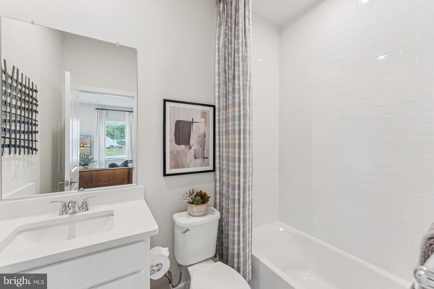 14306 Bronte St Property Photo 21
