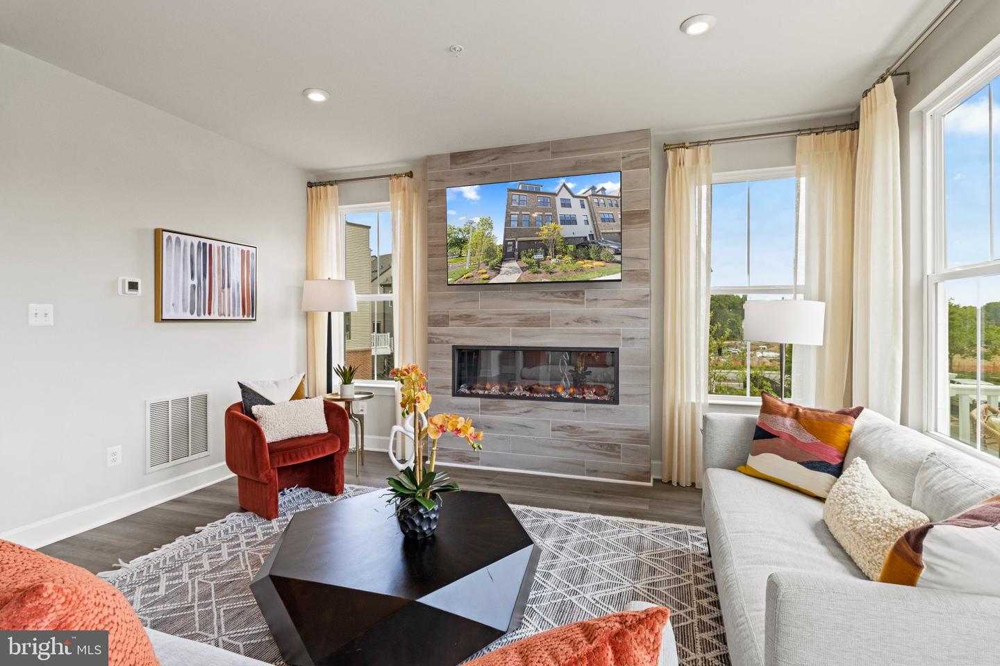 14306 Bronte St Property Photo 39