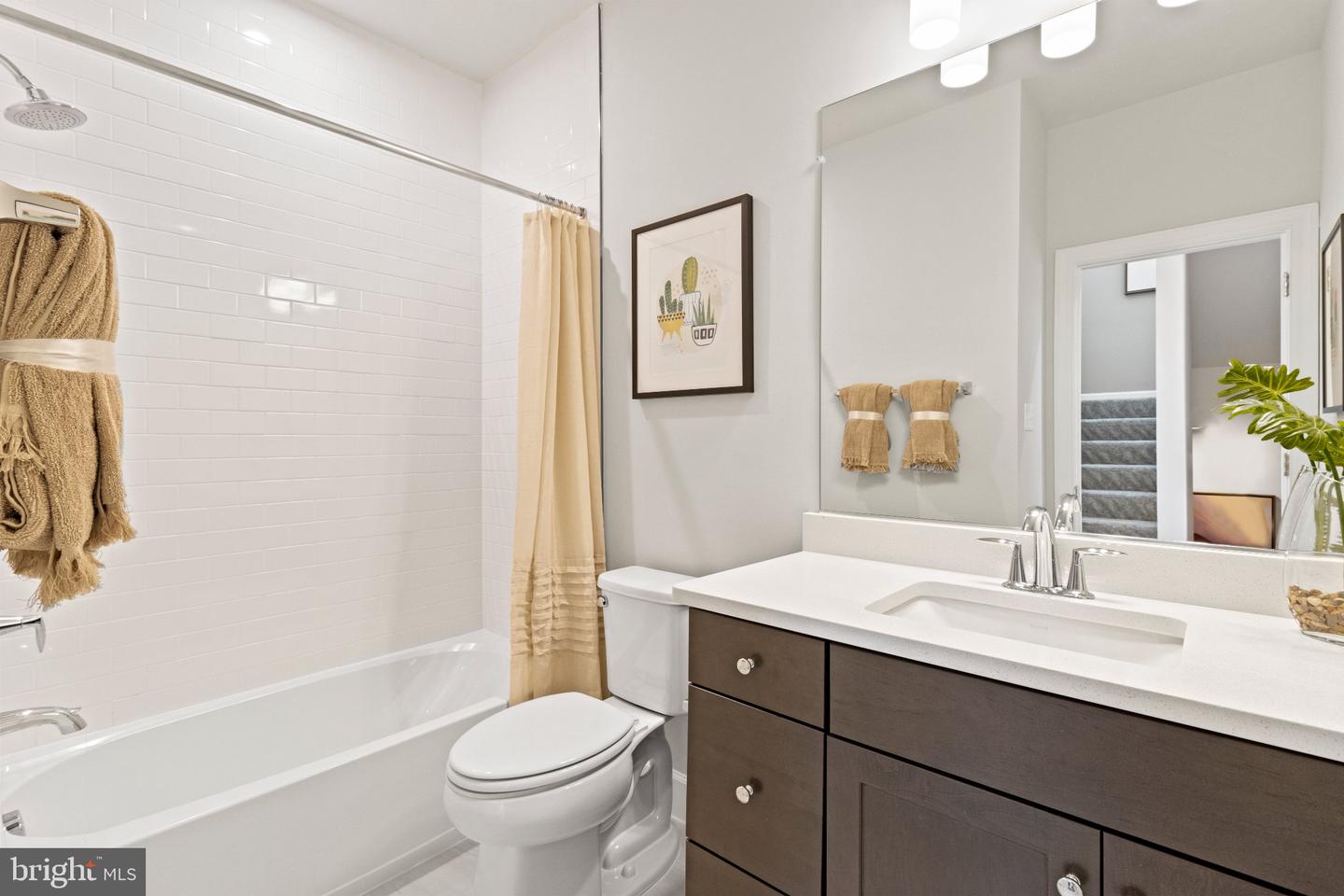 14306 Bronte St Property Photo 41