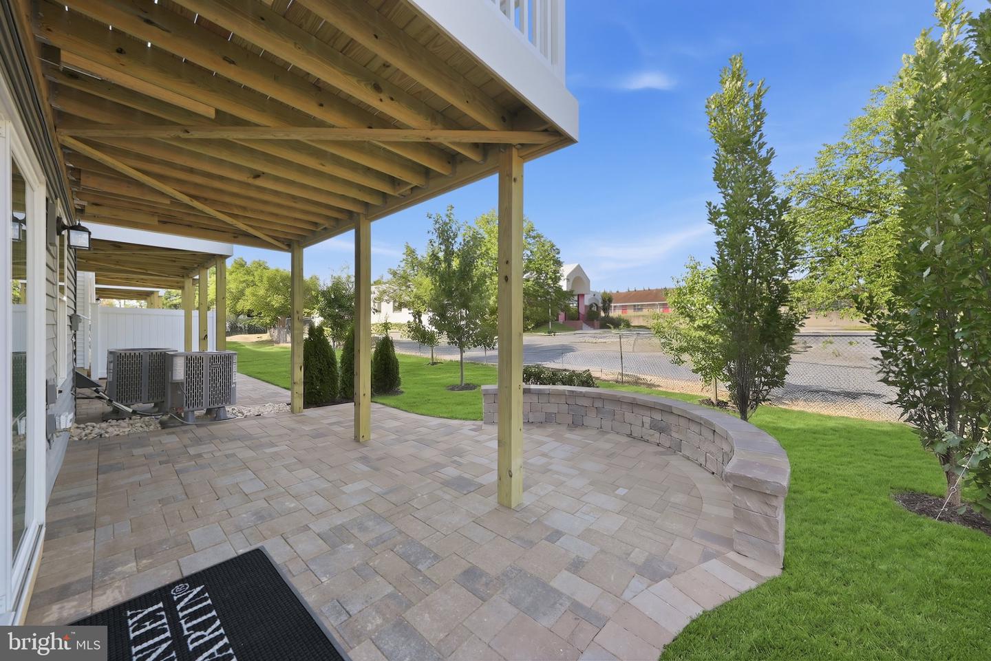 14306 Bronte St Property Photo 56