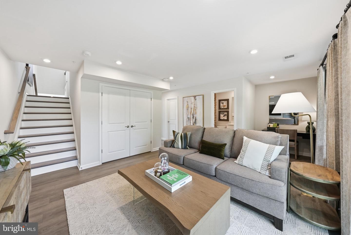 14306 Bronte St Property Photo 90