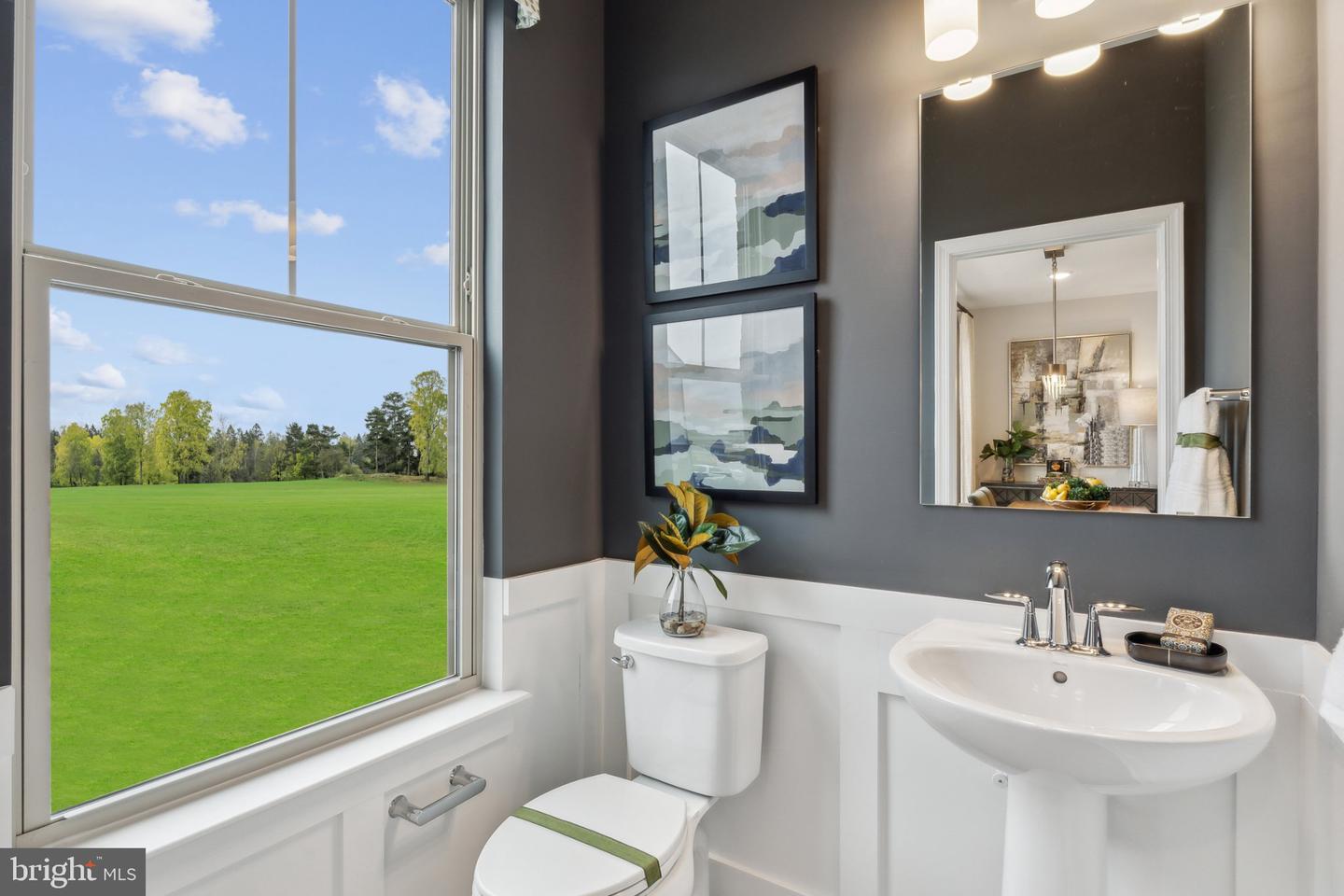 14306 Bronte St Property Photo 106