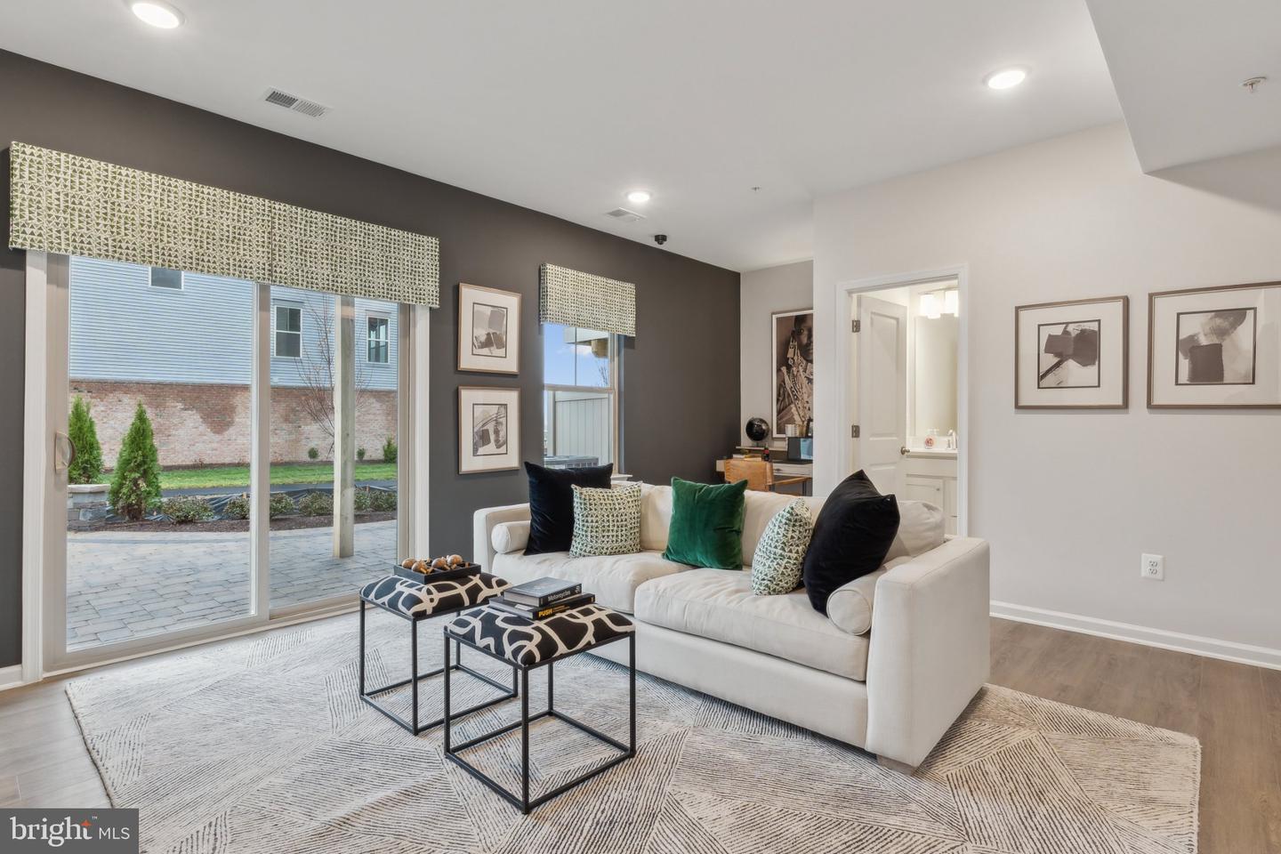 14306 Bronte St Property Photo 115