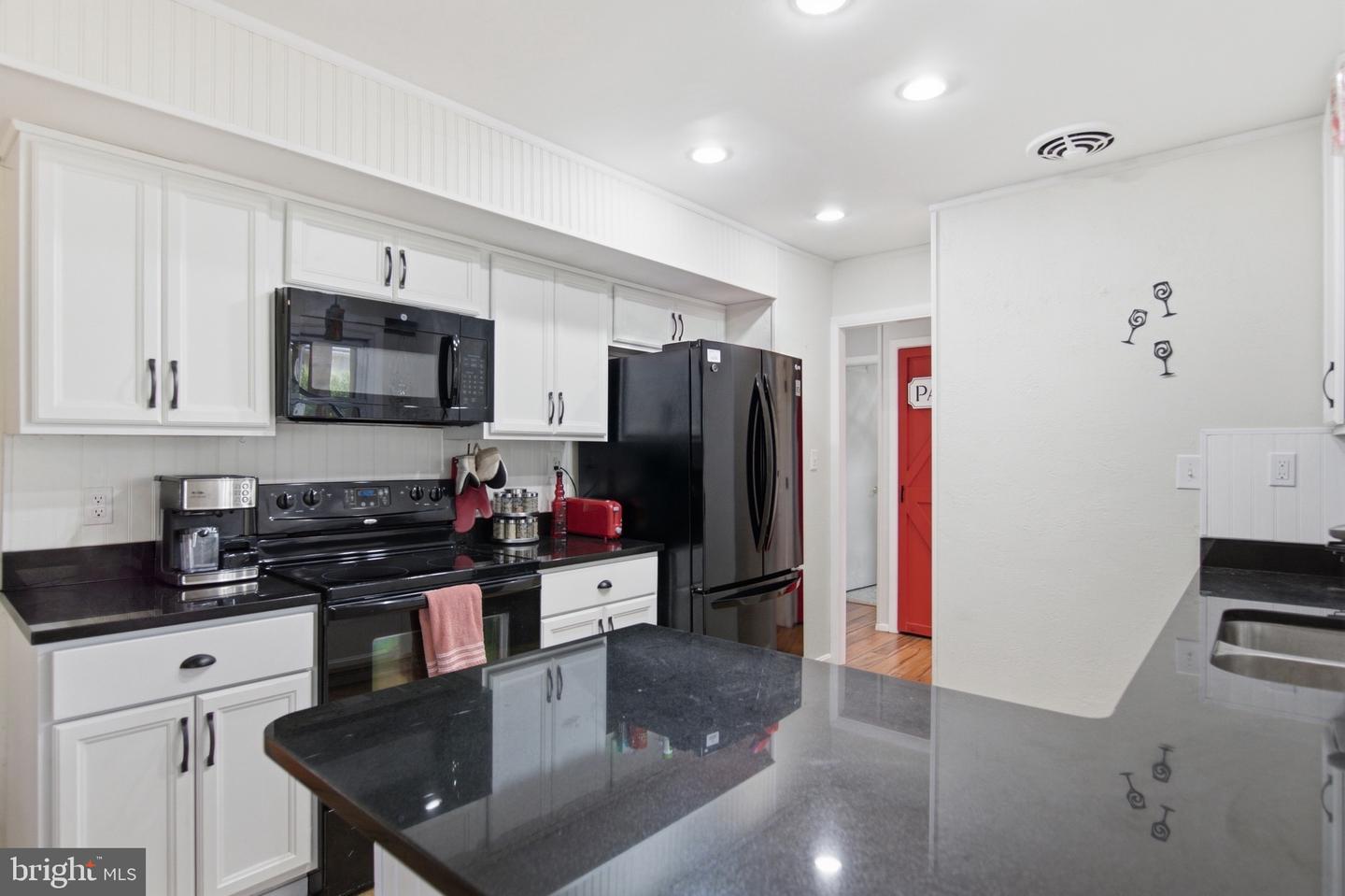 12413 Seabury Ln Property Photo 15