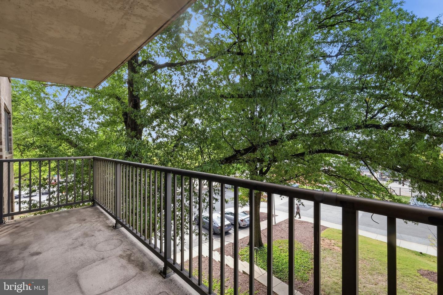 4410 Oglethorpe St #309 Property Photo 5