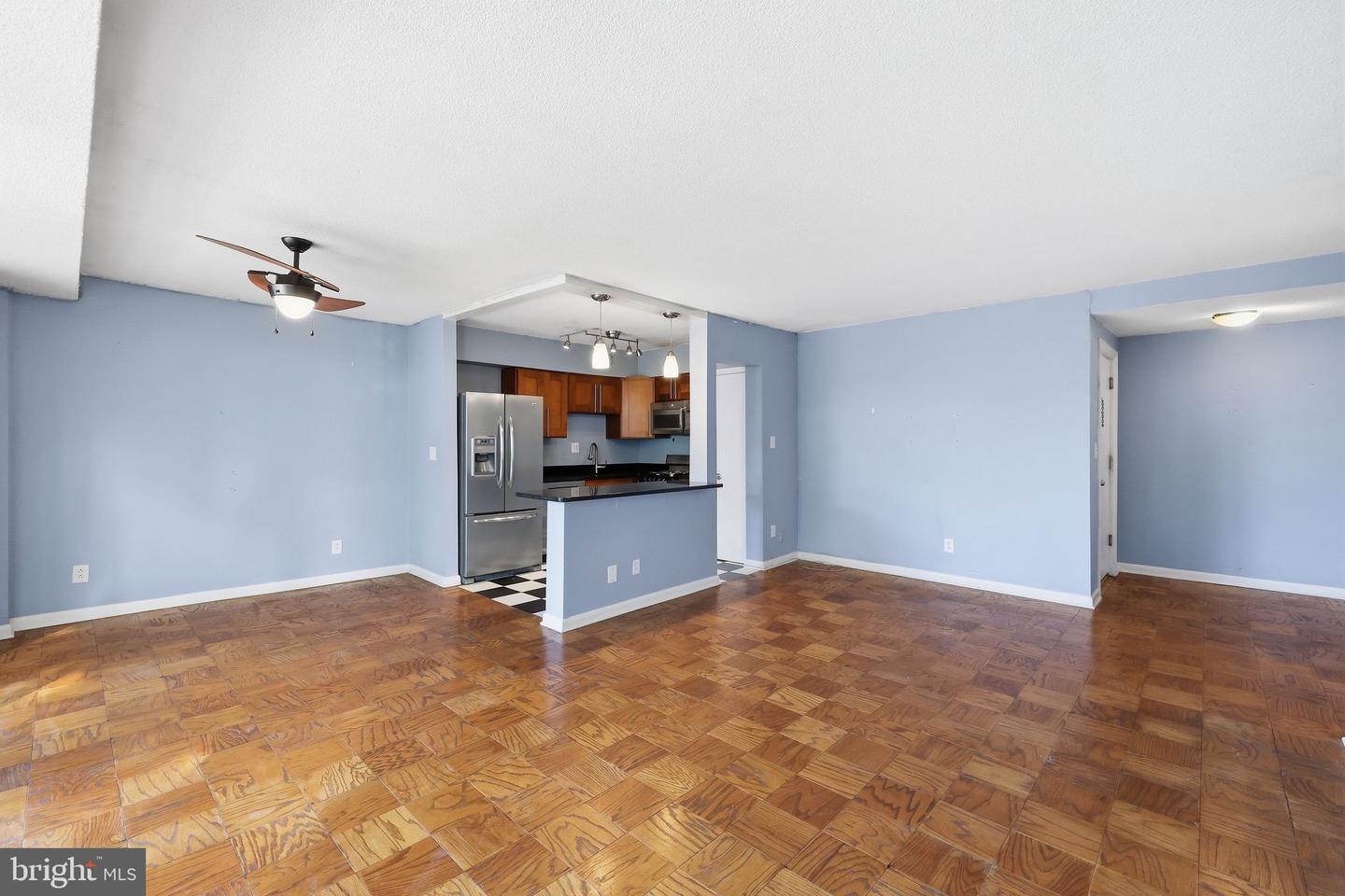 4410 Oglethorpe St #309 Property Photo 9
