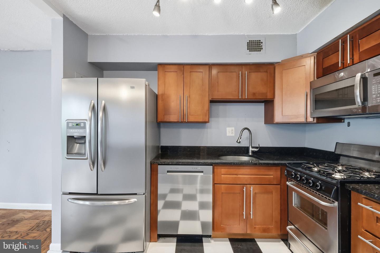 4410 Oglethorpe St #309 Property Photo 15