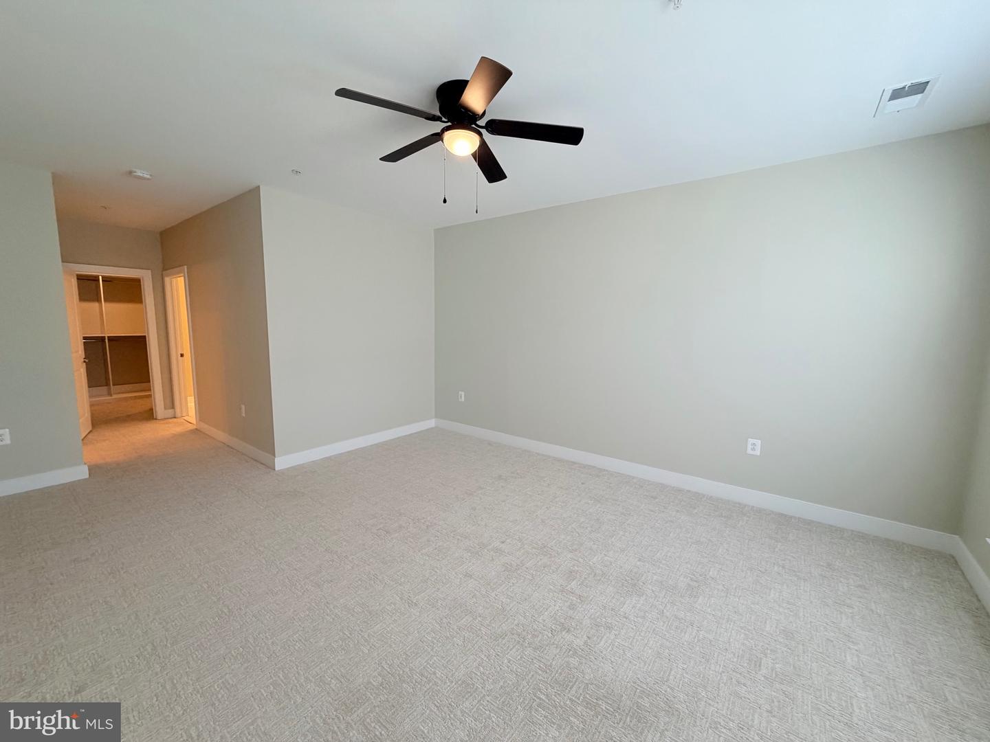 102 Saint Ives Pl #408 Property Photo 7