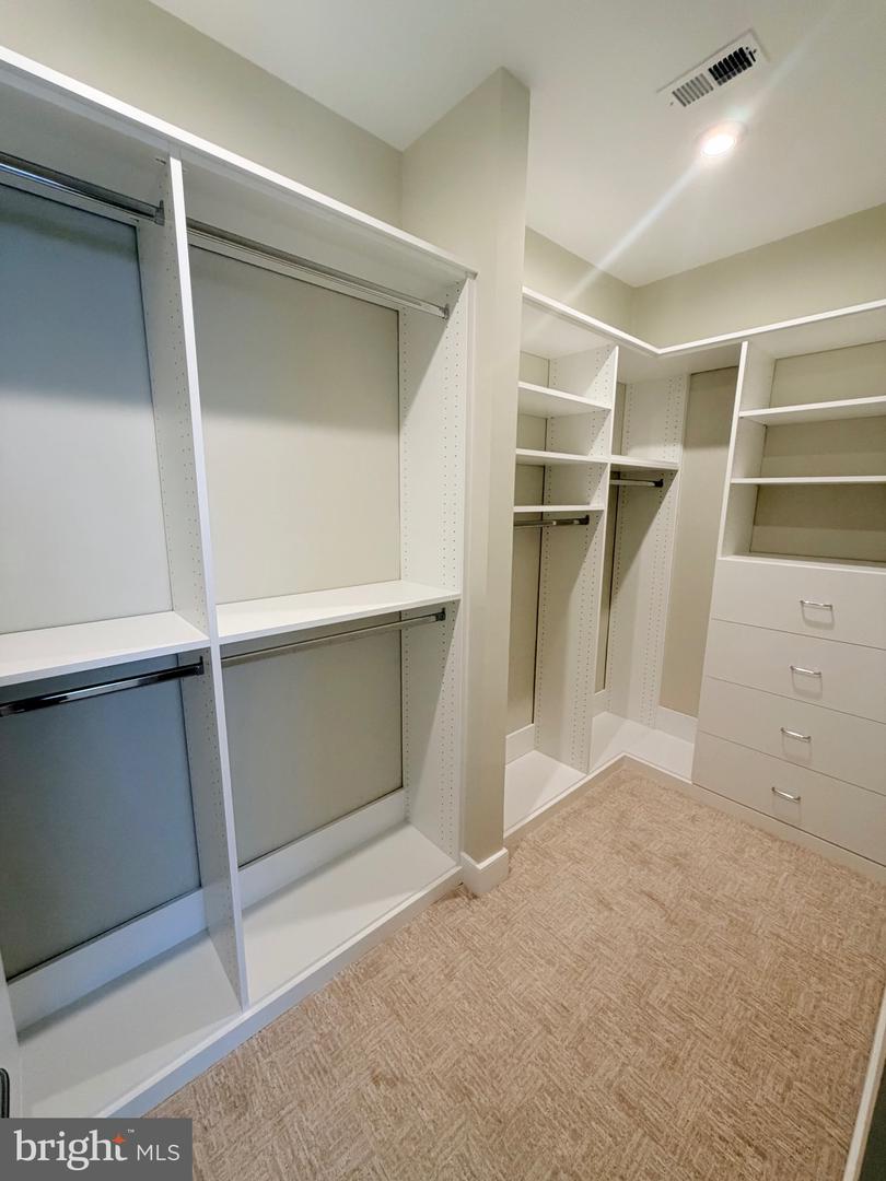 102 Saint Ives Pl #408 Property Photo 8