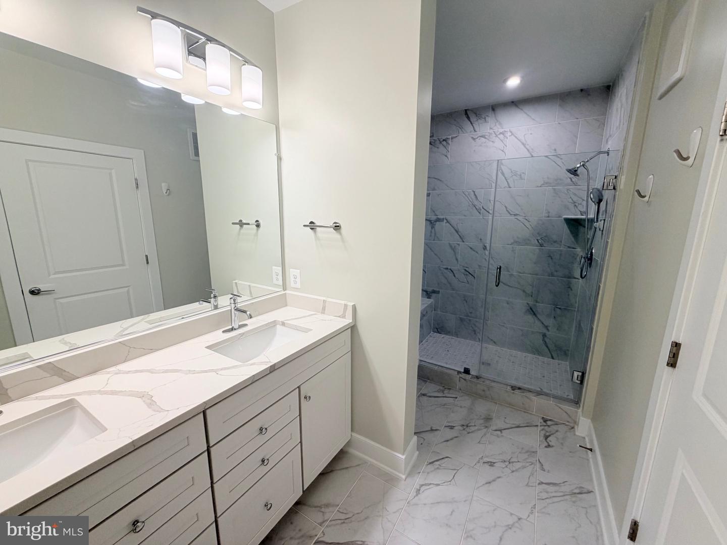 102 Saint Ives Pl #408 Property Photo 11
