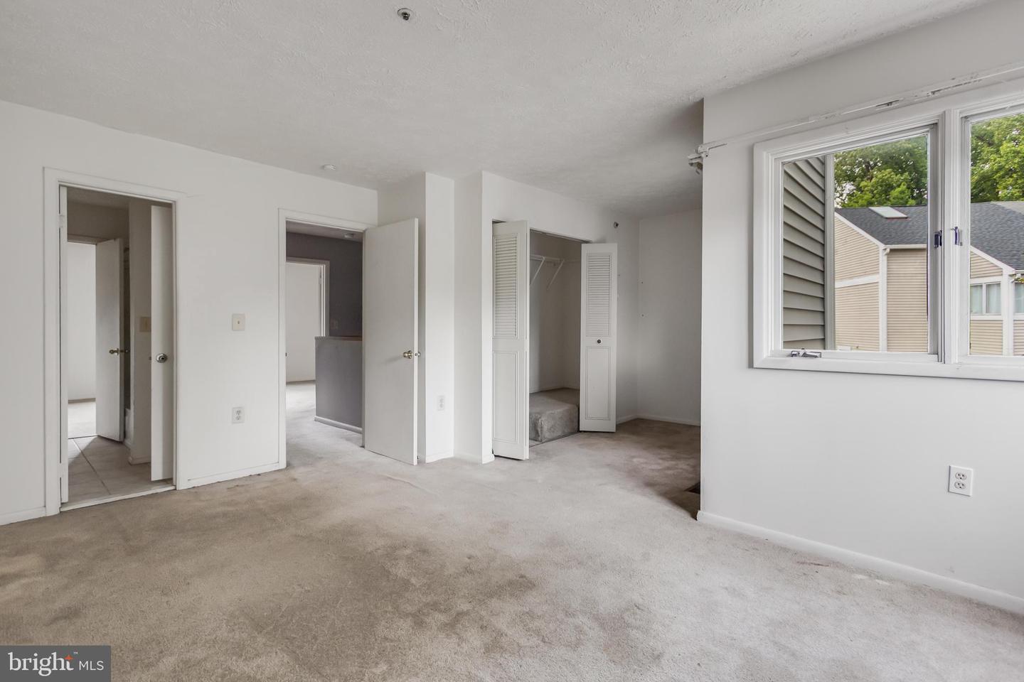 4668 Winterberry Ln Property Photo 20