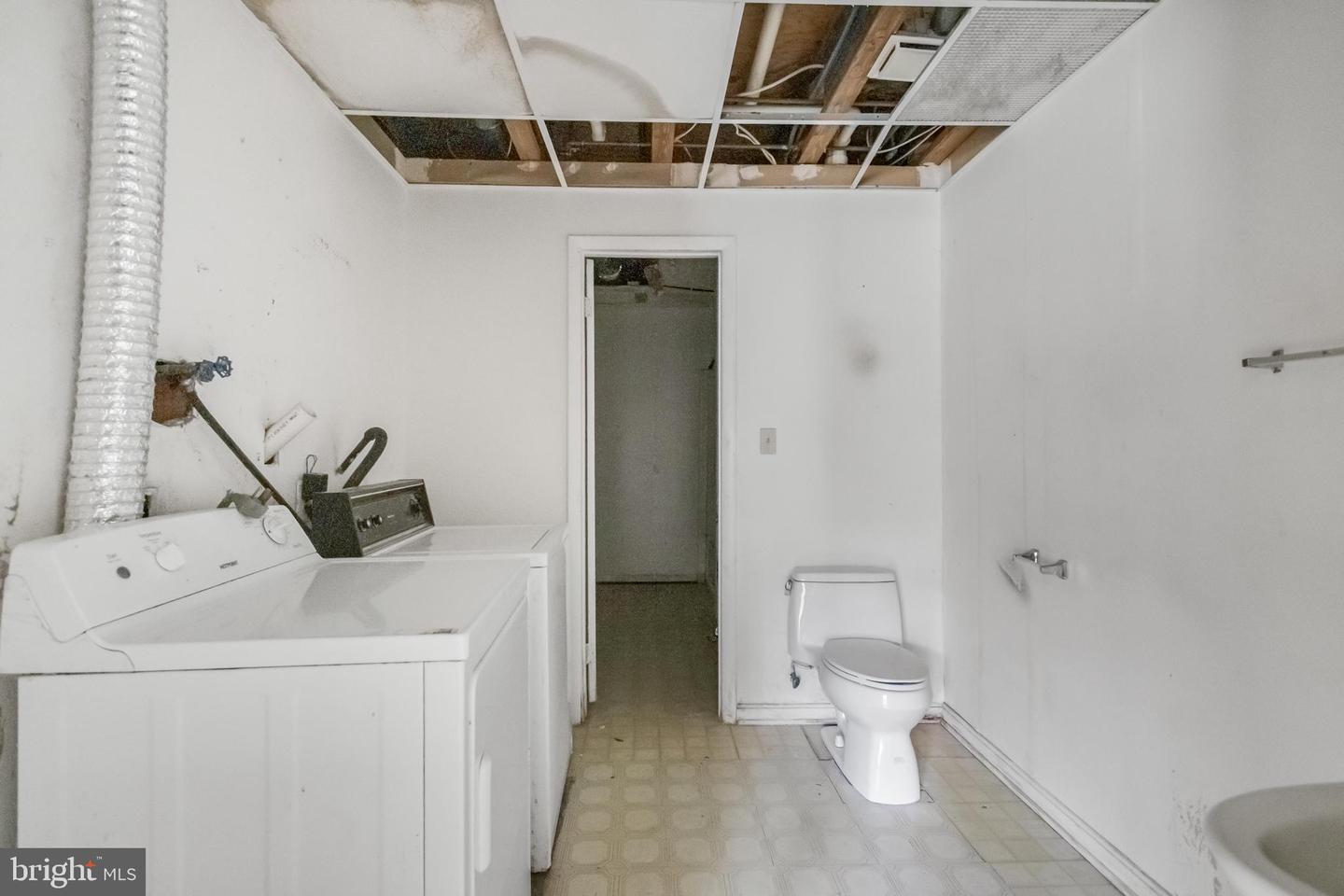 4668 Winterberry Ln Property Photo 26