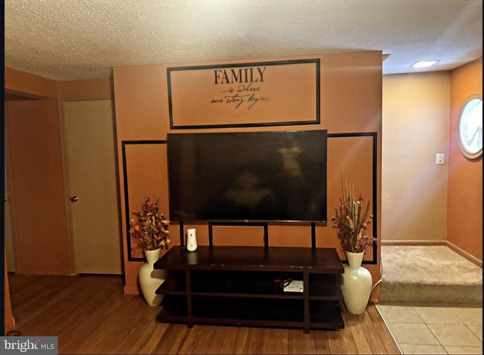 1707 Dutch Village Dr #m-393 Property Photo 2