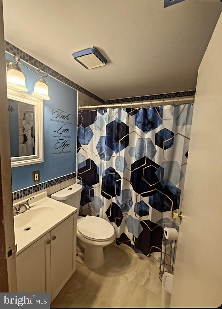 1707 Dutch Village Dr #m-393 Property Photo 6