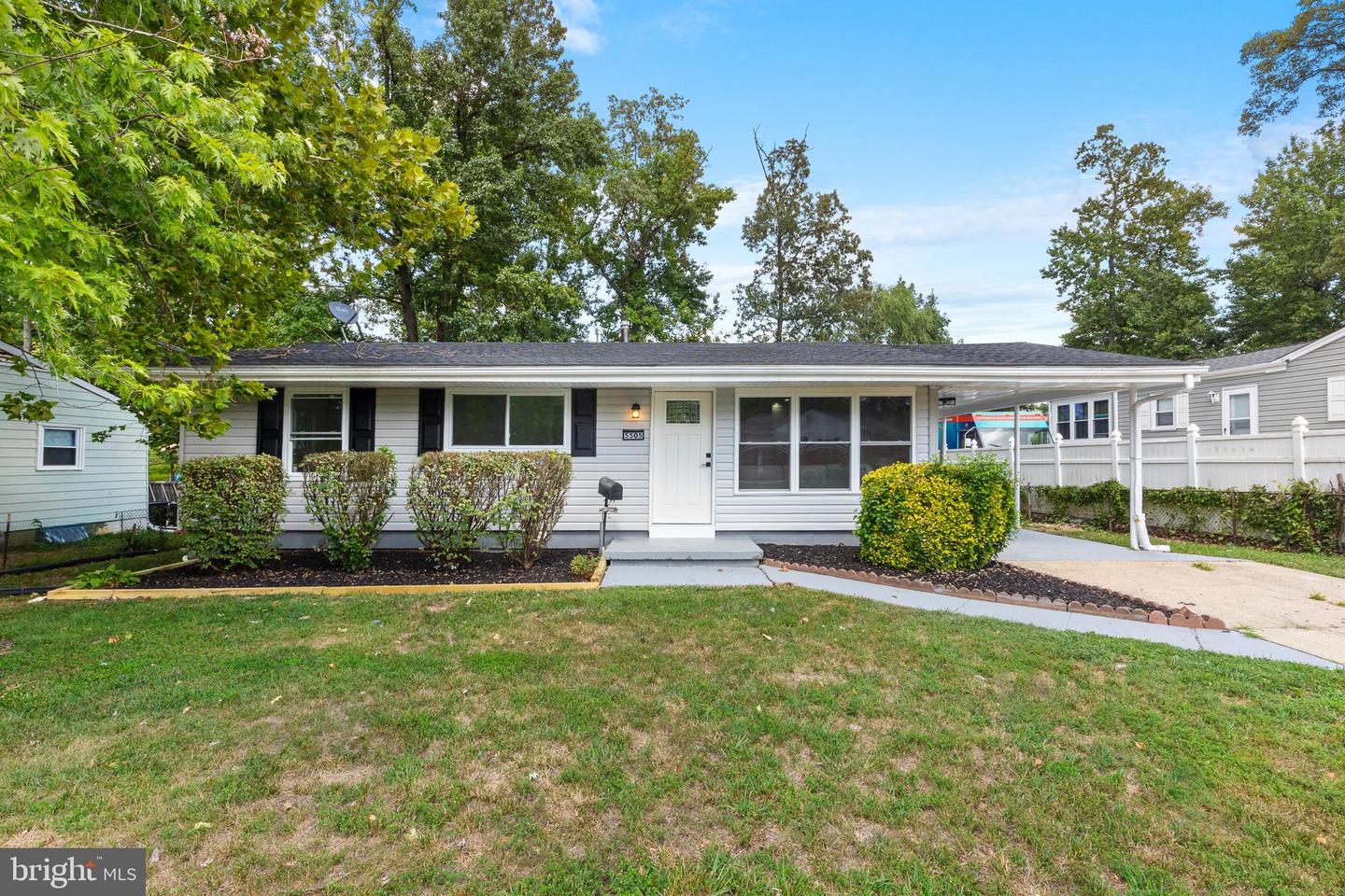 5505 Barker Pl Property Photo 2