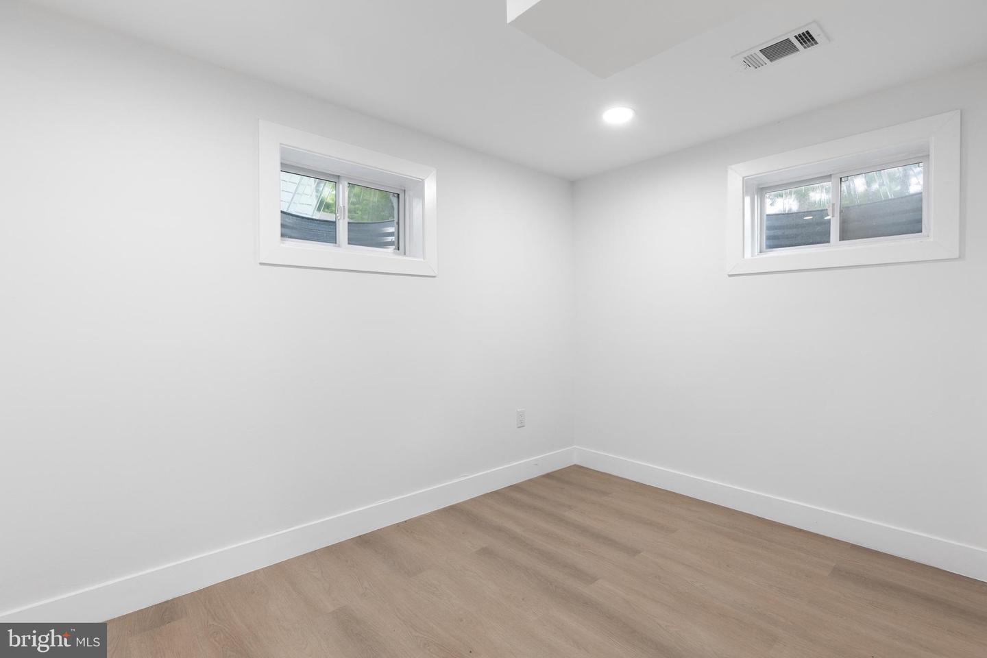 5505 Barker Pl Property Photo 24