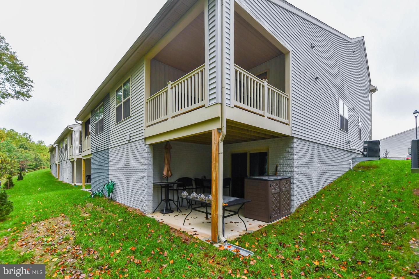 14365 Longhouse Loop Property Photo 3