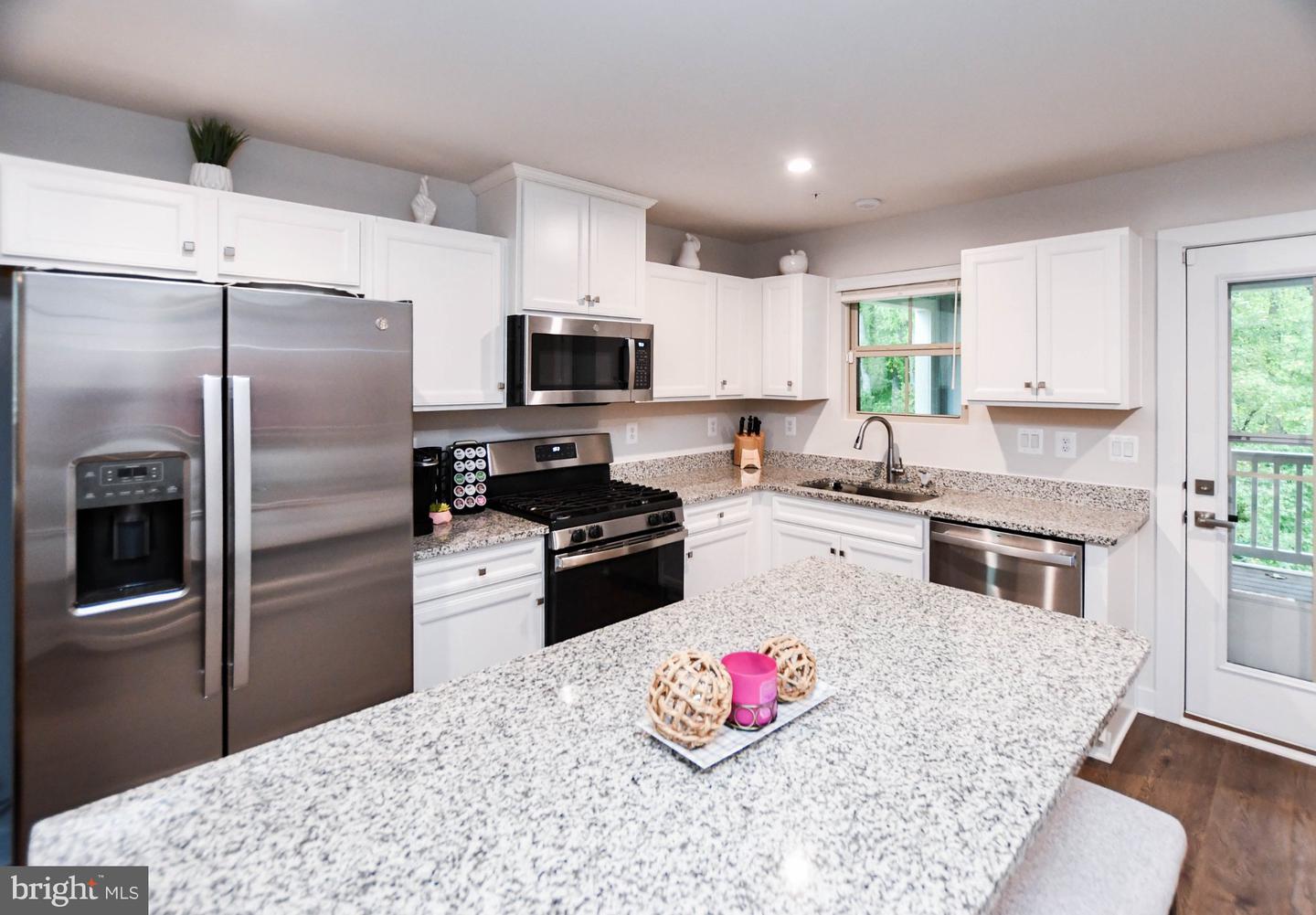 14365 Longhouse Loop Property Photo 10