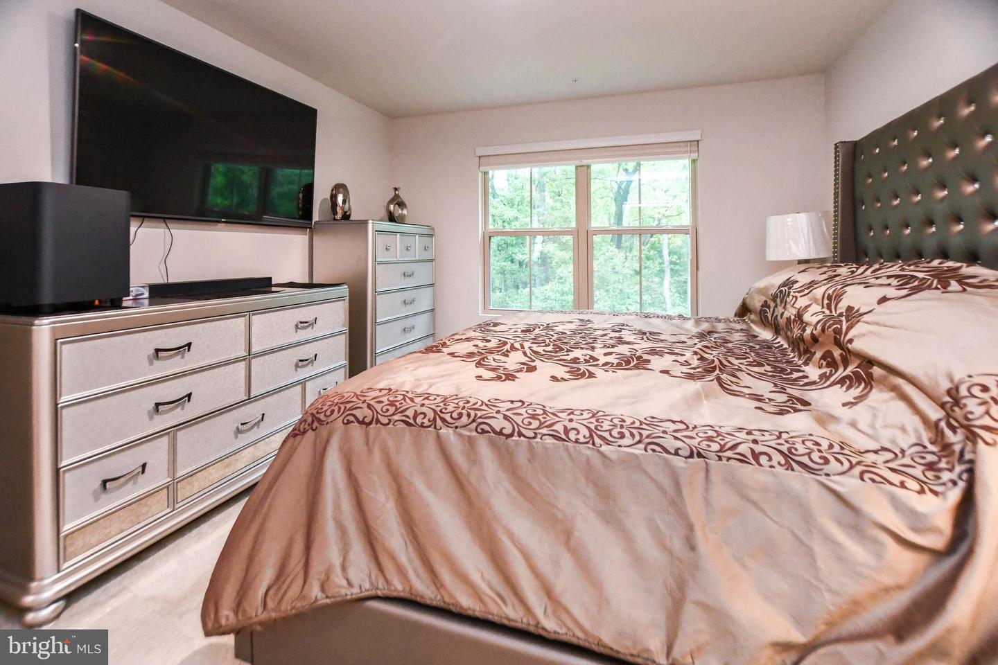 14365 Longhouse Loop Property Photo 12