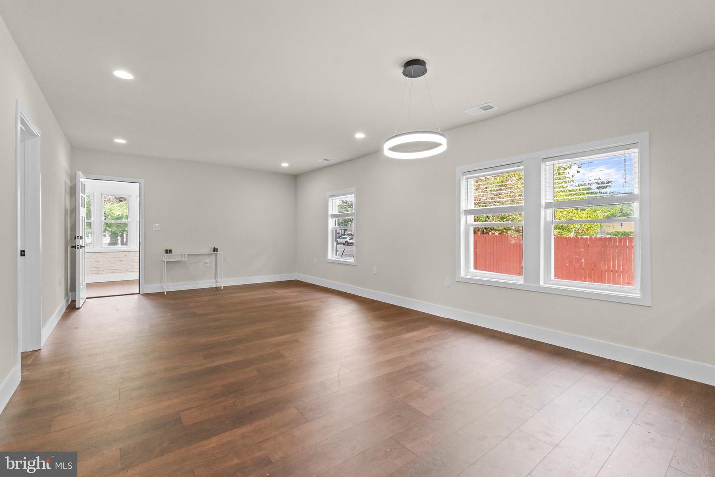 5517 Walker Mill Rd Property Photo 3