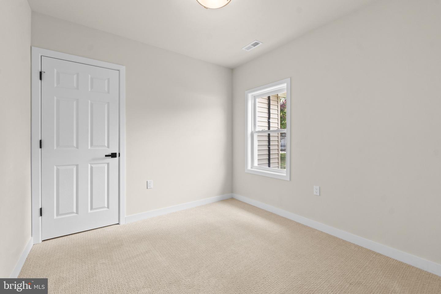 5517 Walker Mill Rd Property Photo 10