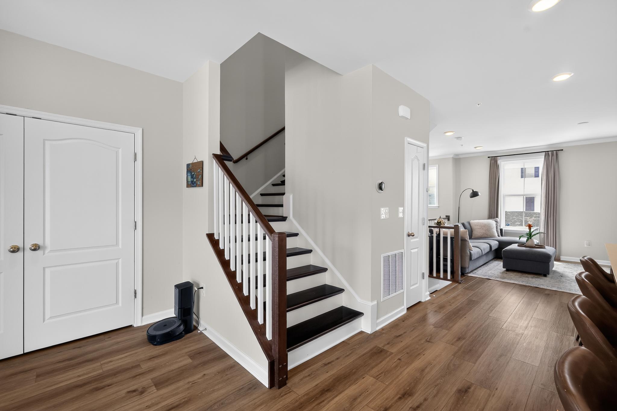 11056 Blanton Way Property Photo 12