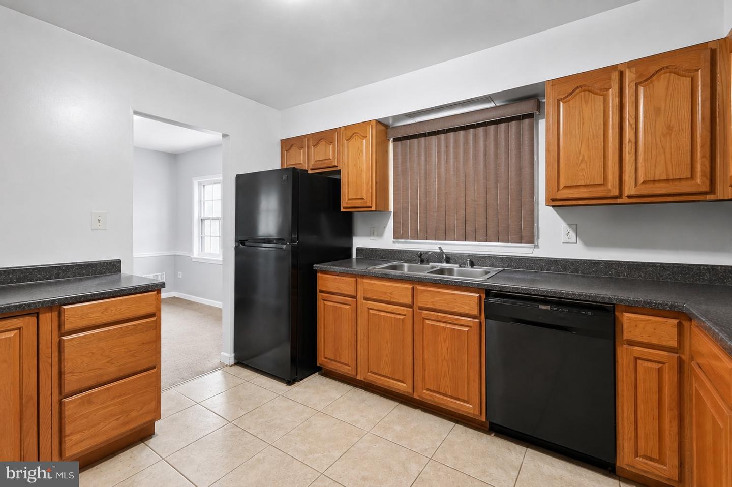 7314 Lois Ln Property Photo 4