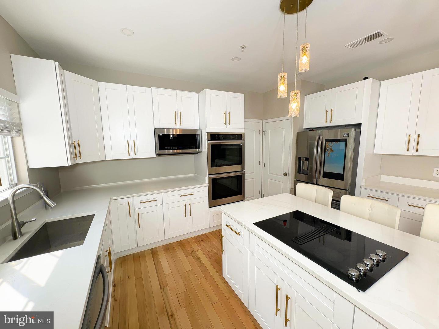 2510 Nicol Cir Property Photo 13