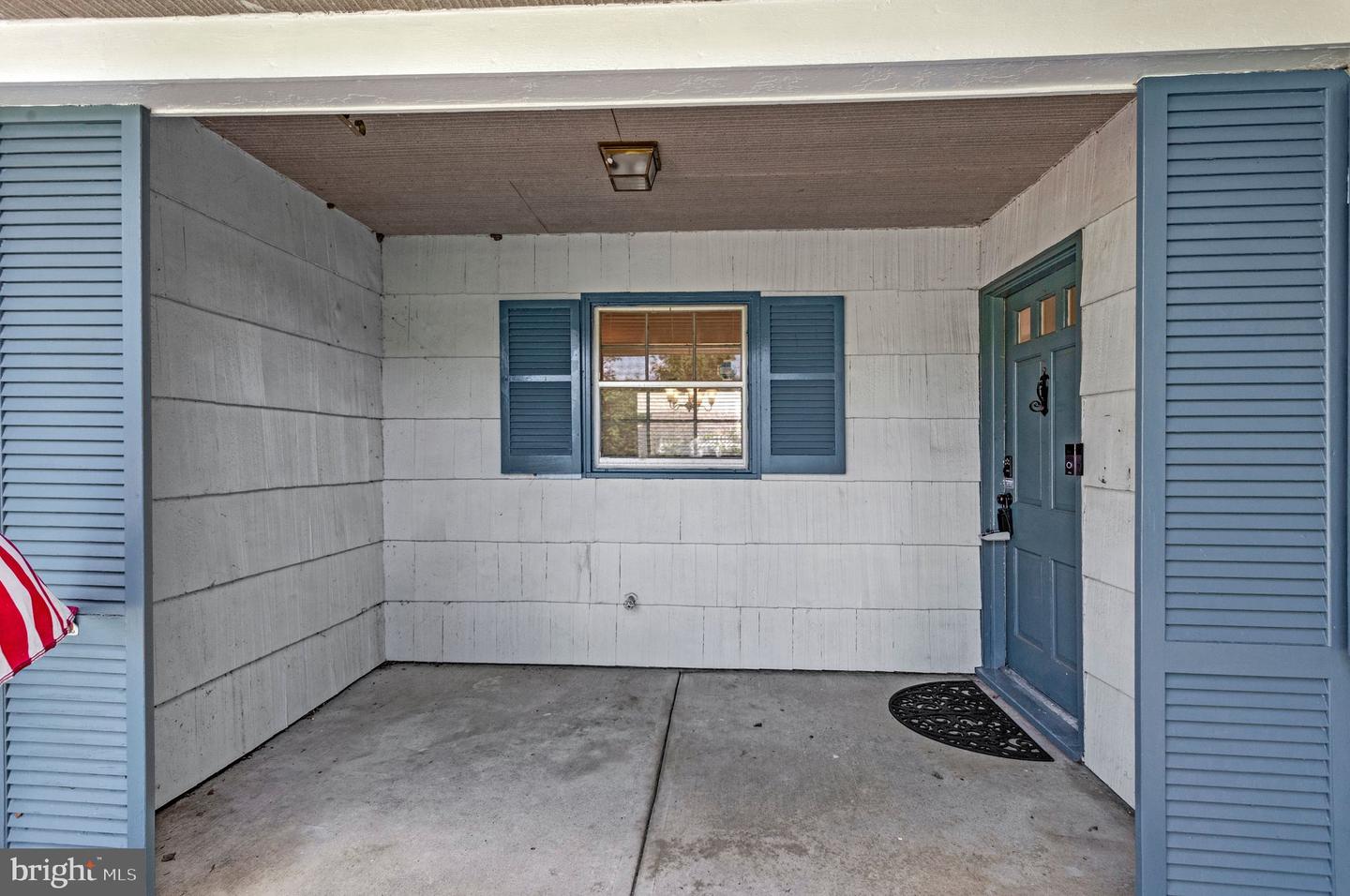 2405 Kelsey Ln Property Photo 4